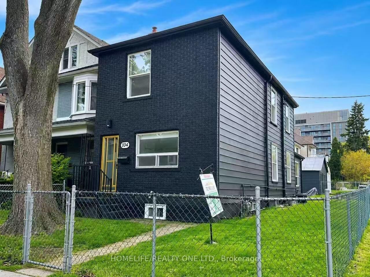 Property Photo: 104 Benson Avenue ON M6G 2J1