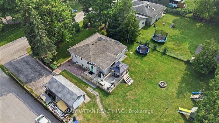 10 Victor Drive — photo 1