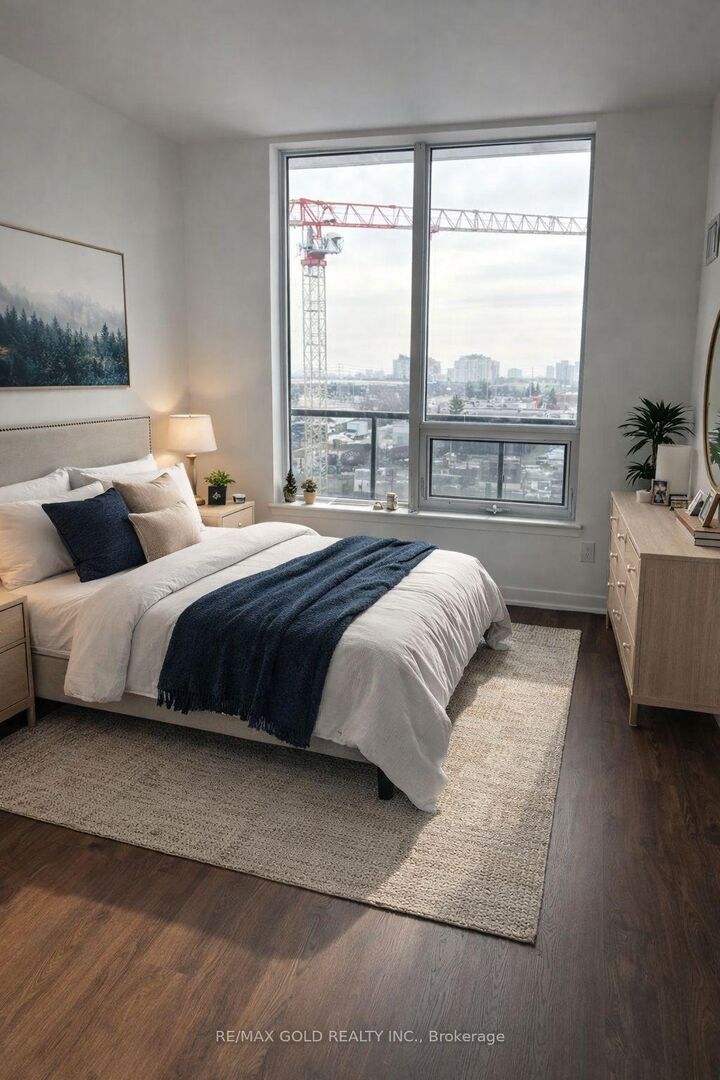 Property Photo:  5105 Hurontario Street 437  ON L4Z 0C9 