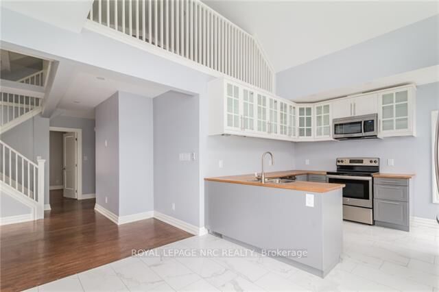Property Photo:  6 Clark Street Upper  ON L2R 5G2 