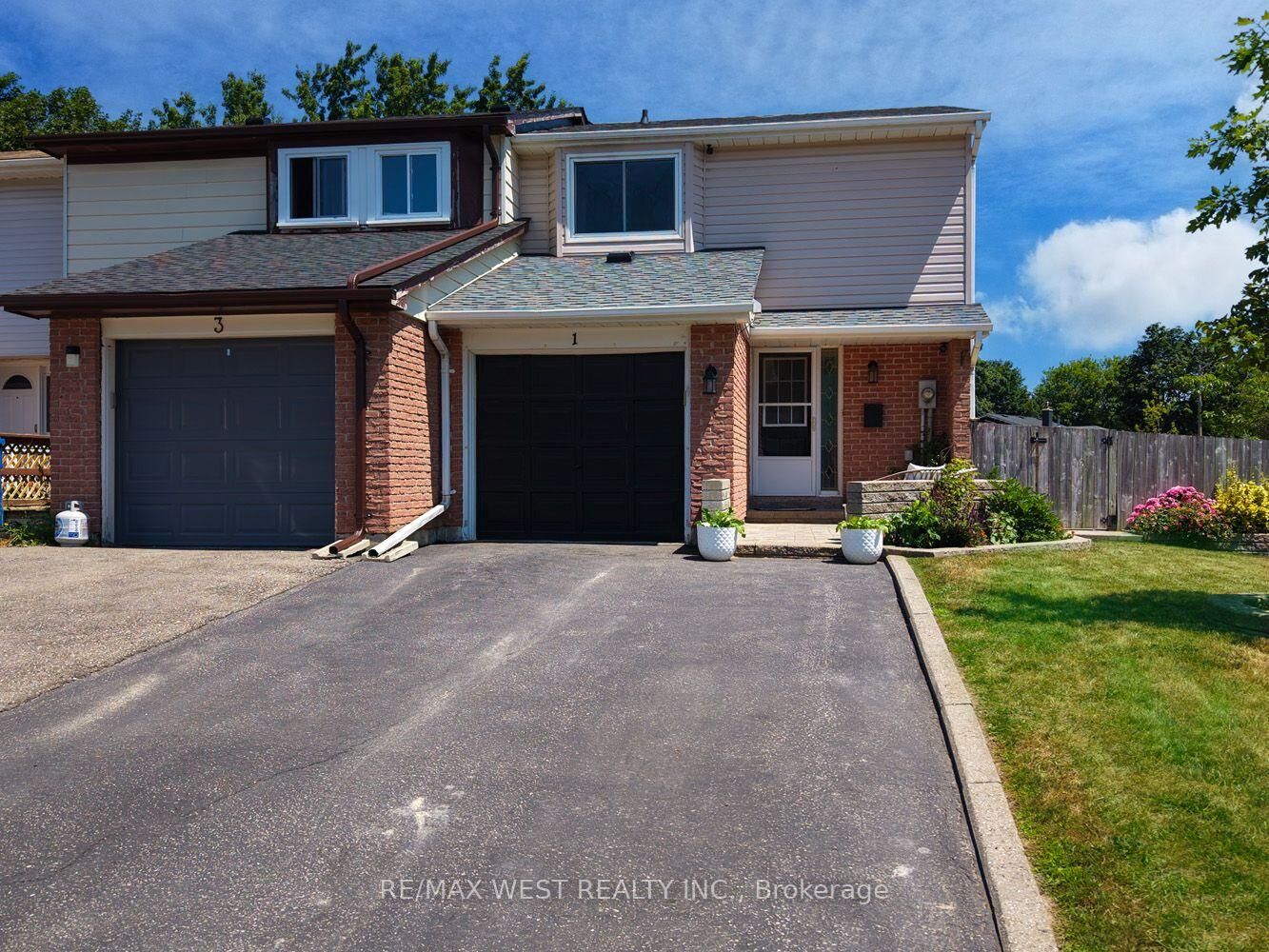 Property Photo: 1 Johanna Drive ON L9W 3S4