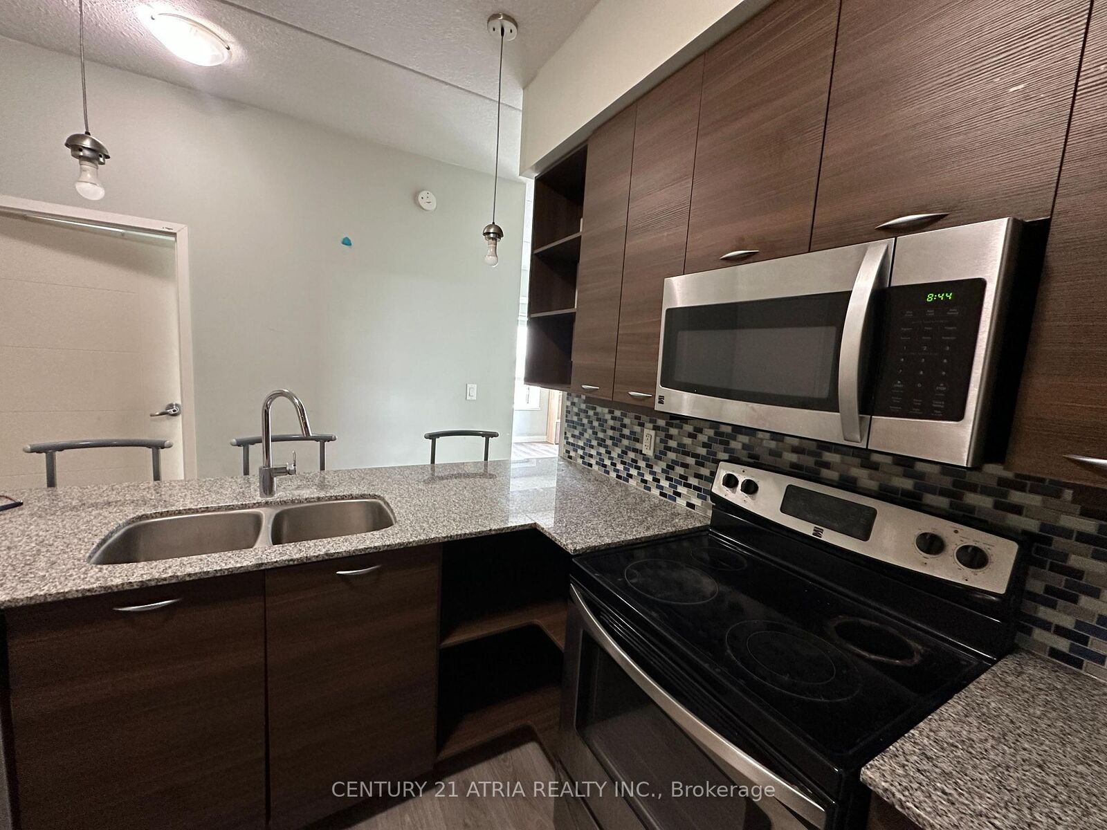 Property Photo: 318 Spruce Street 1310 ON N2L 3M7