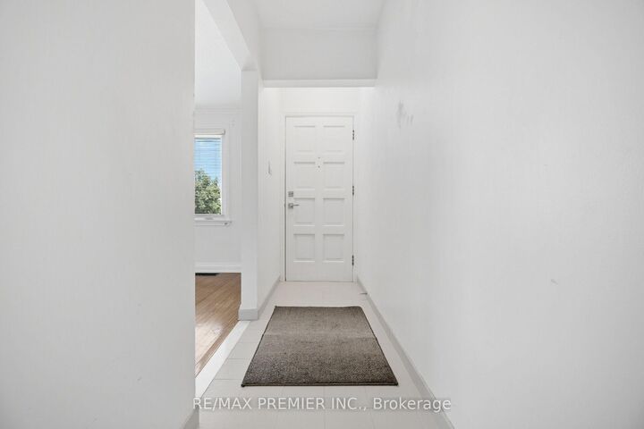 Property Photo: 295 Falstaff Avenue ON M6L 2G4