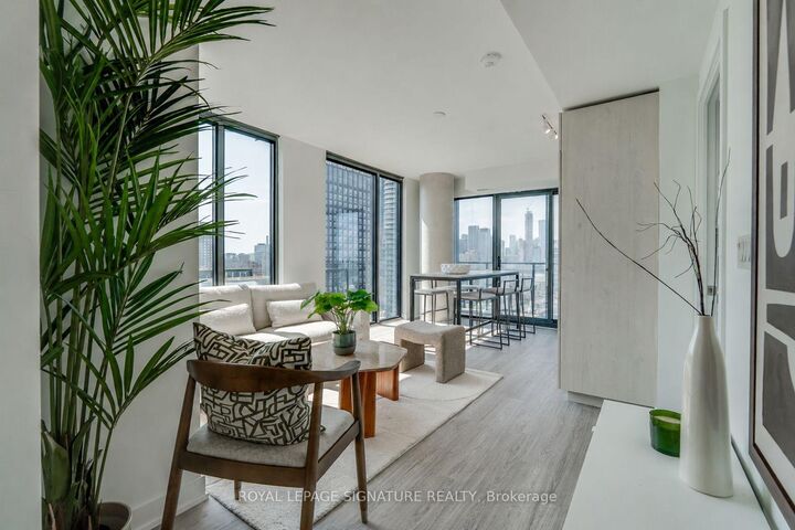 Photo de la propriété: 47 Mutual Street 3103 ON M5B 0C6