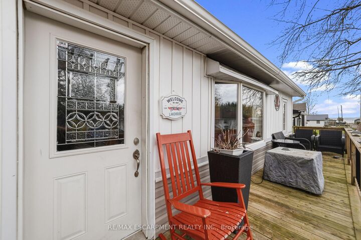 18 Westmoreland Lane — photo 1