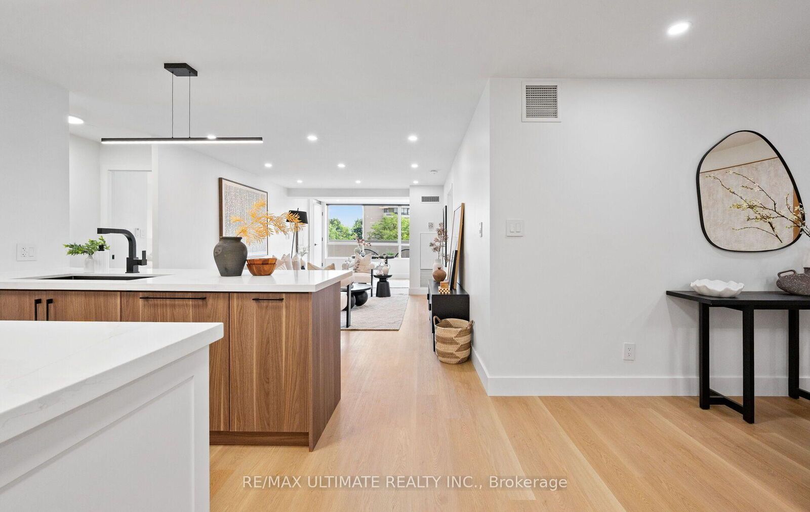 Property Photo: 275 Bamburgh Circle 204 ON M1W 3X4