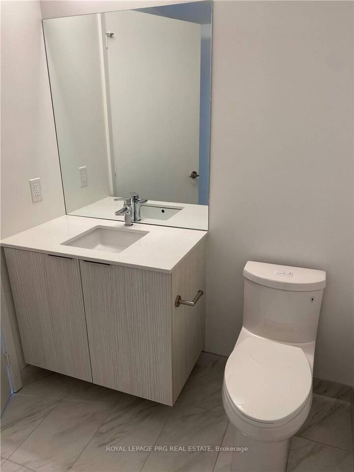 Property Photo: 158 Front Street E 1403 ON M5A 0K9