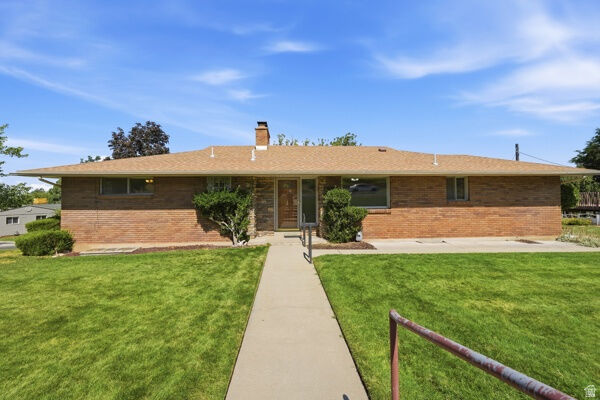 Property Photo: 3016 S Davis Blvd UT 84010