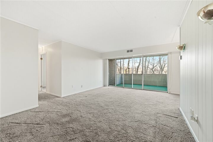 Property Photo:  4106 Charlemagne Cir 4106  PA 15237 