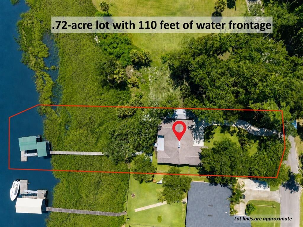 Property Photo:  97260 Pirates Point Road  FL 32097 