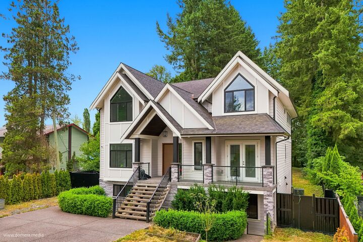 Property Photo: 23376 124 Avenue BC V2X 4K4