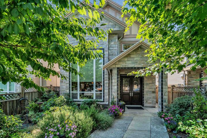 8480 Francis Road — photo 1