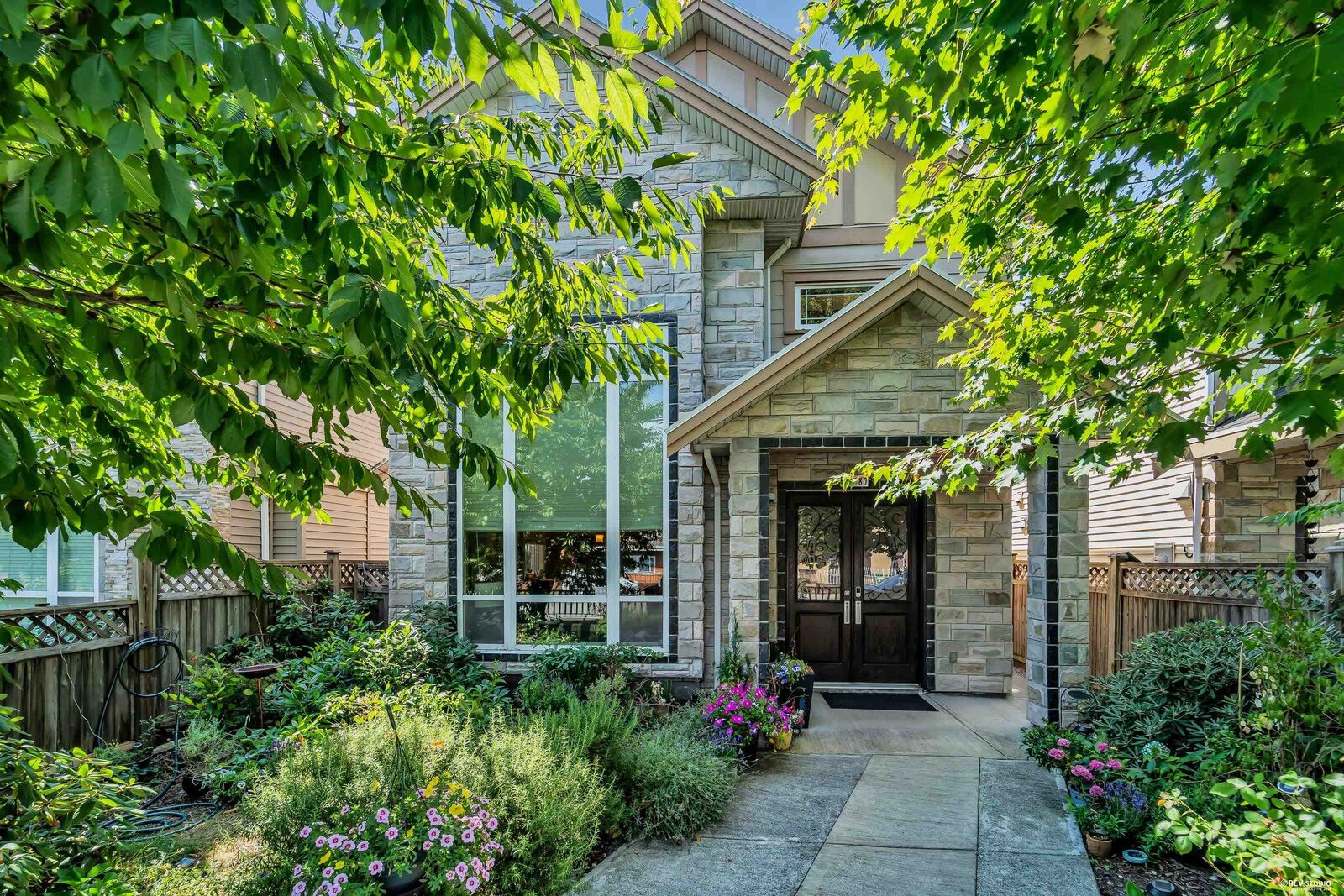 Property Photo: 8480 Francis Road BC V6Y 1A6