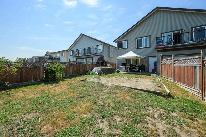 Property Photo: 11382 240 Street BC V2W 0B4