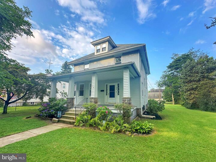 Property Photo:  809 Garfield Avenue  NJ 08065 
