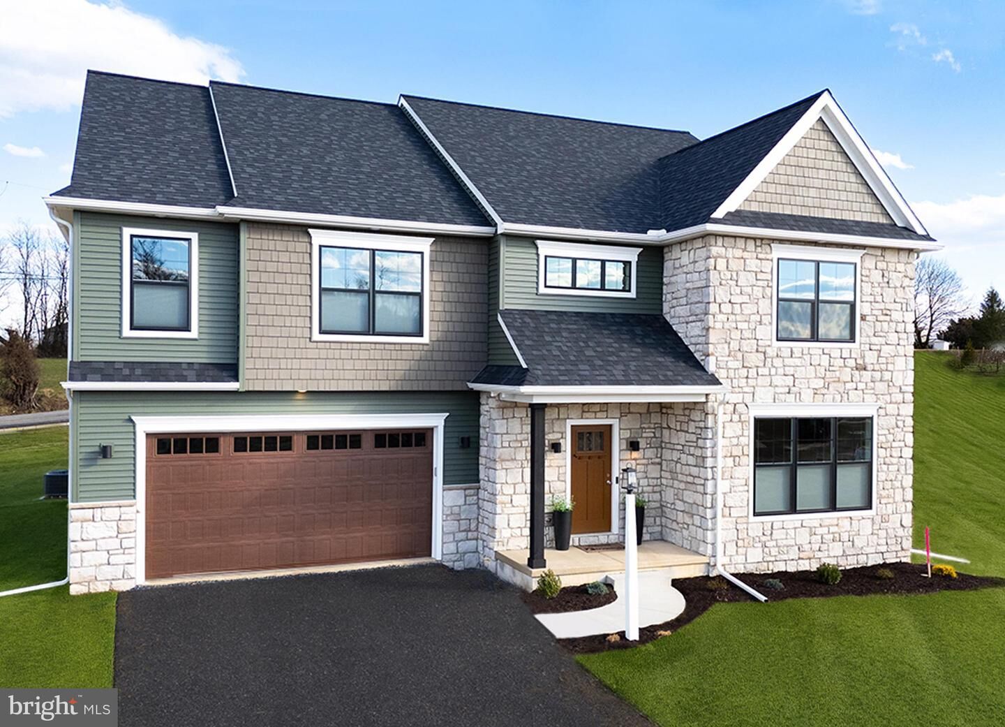 Property Photo:  1019 Mary's Way  PA 17112 