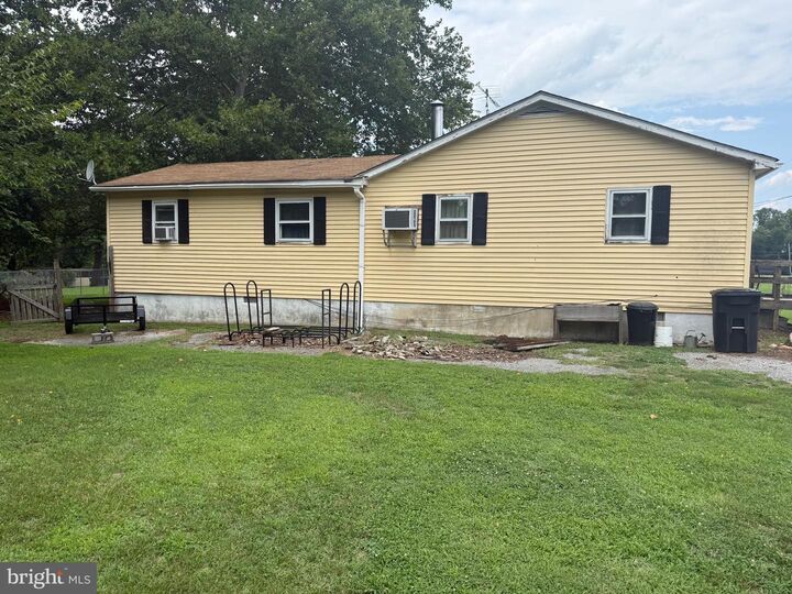 Property Photo: 727 Cicada Lane DE 19963