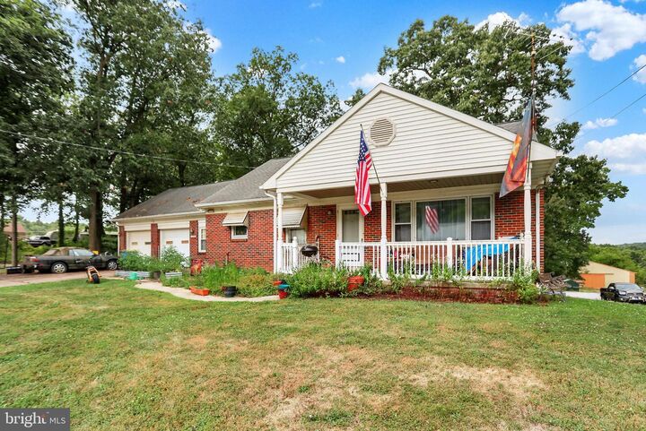 Property Photo:  1802 Dubs Church Road  PA 17331 