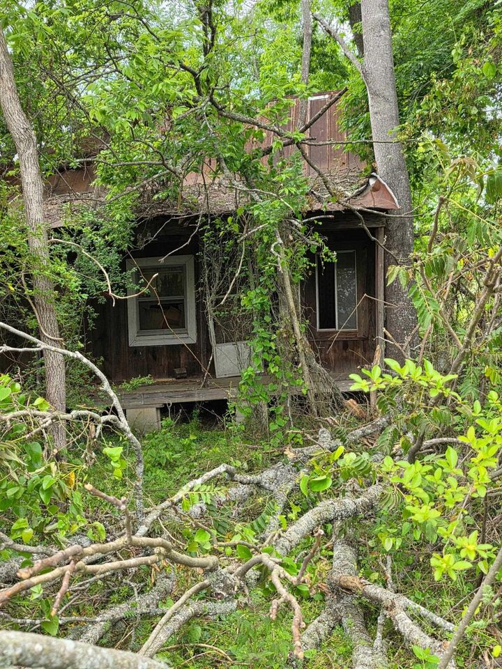 Property Photo:  118 C.r. 5239  AR 72852 