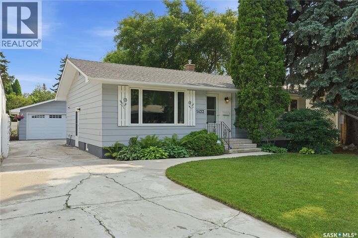 Property Photo:  1422 East Heights  SK S7J 3B3 