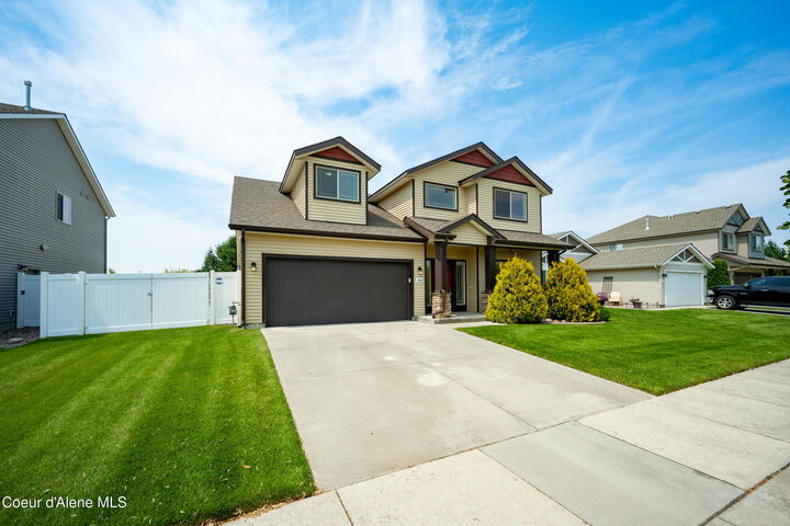 Property Photo:  1543 N Chetco Dr  ID 83854 