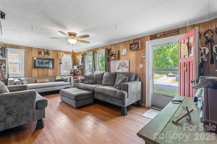 Property Photo: 208 Shuping Street NC 28655