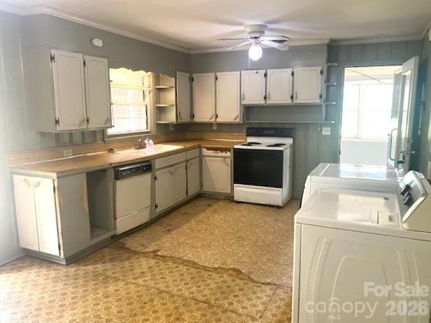 Property Photo:  164 Lynch Street  NC 28139 