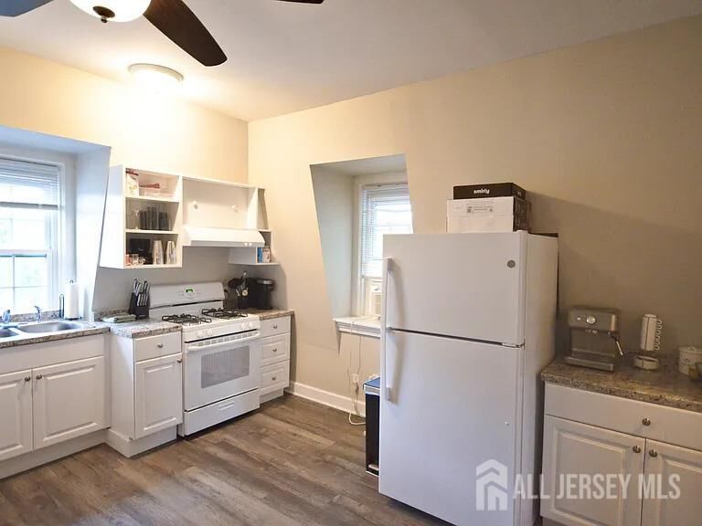 Property Photo: 405 N Washington Avenue 1 NJ 08812