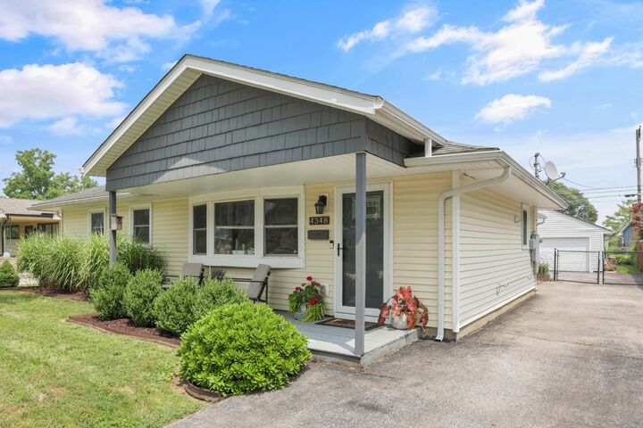 Property Photo: 4348 Maplegrove Drive OH 43123