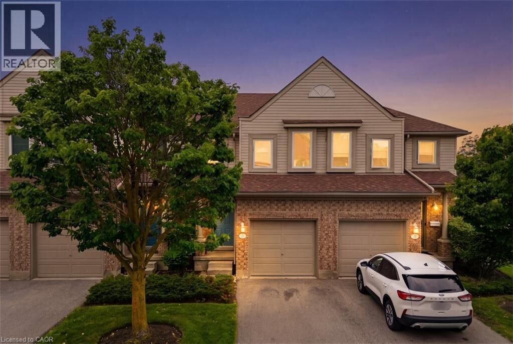 Property Photo: 15 West Roehampton Crescent ON N1L 1M8