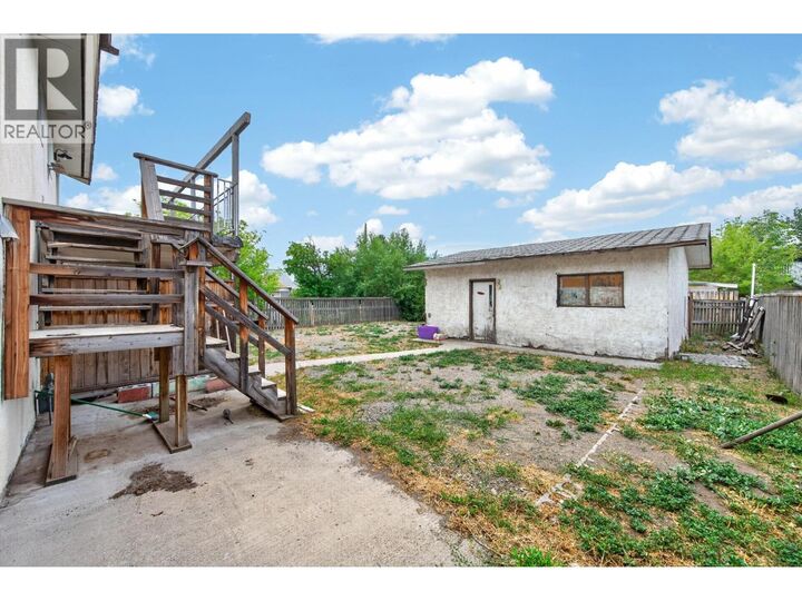 Property Photo:  2376 Quilchena Avenue  BC V1K 1B8 