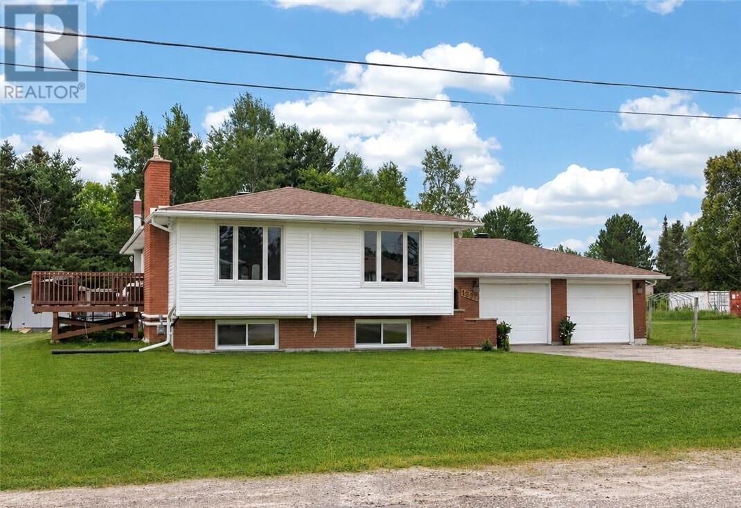 Property Photo:  1527 Talon Street  ON P3P 1S5 