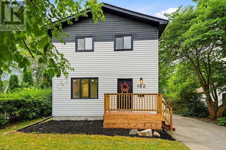 Property Photo:  162 Dufferin Street East  ON L2R 2A5 