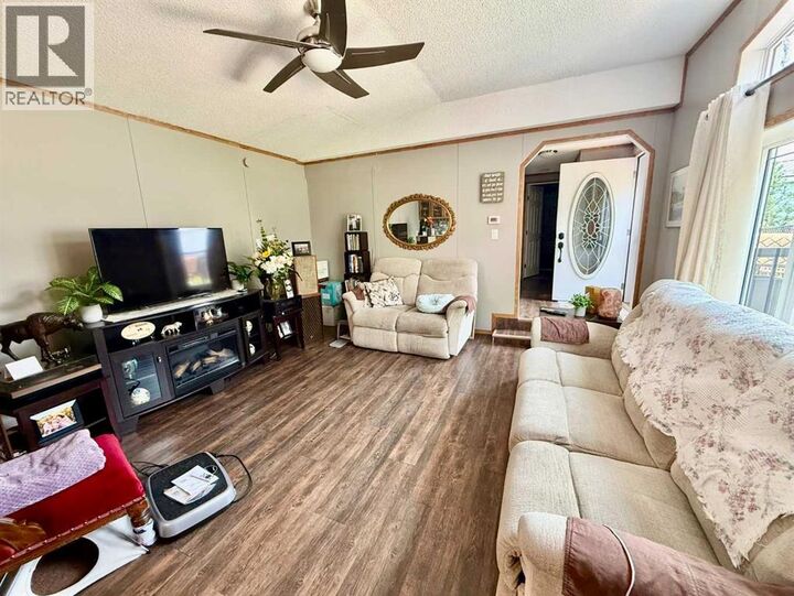 Property Photo: 3908 51 Avenue AB T0B 3S0