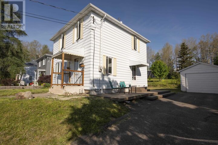 Property Photo: 500 Court St ON P7A 4X8
