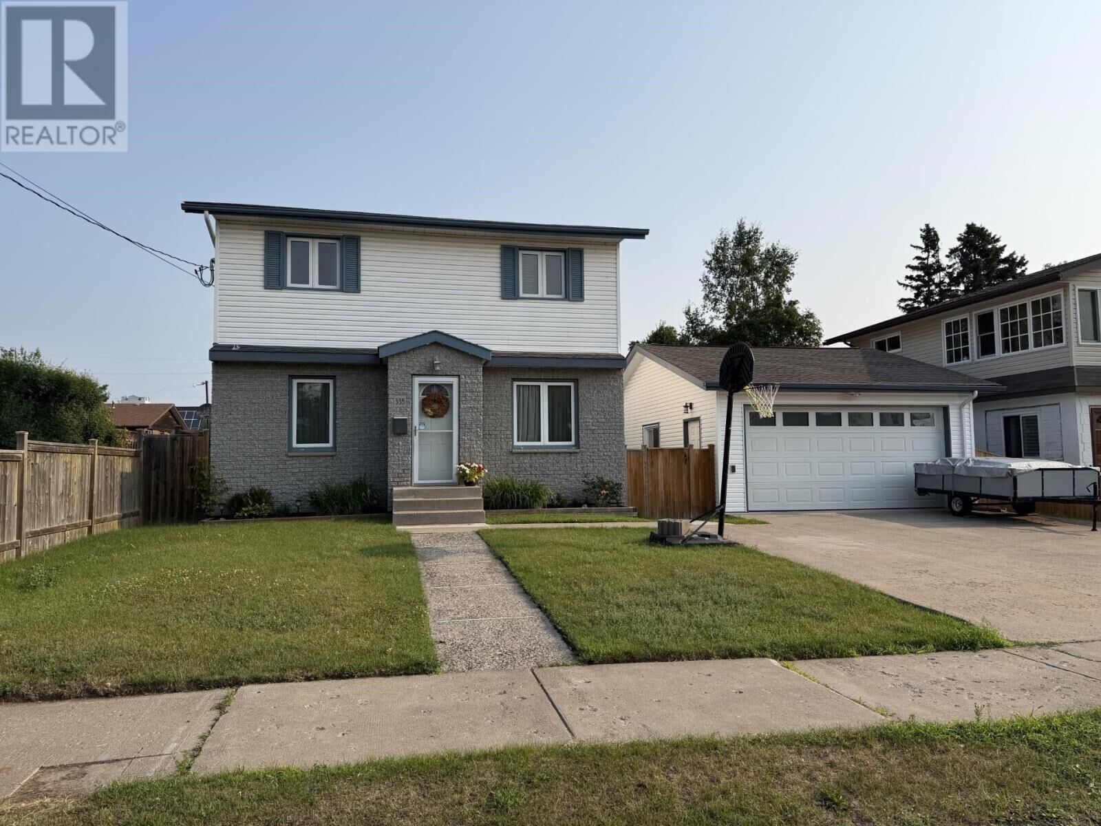 Property Photo:  338 Dacre St  ON P7A 1K7 