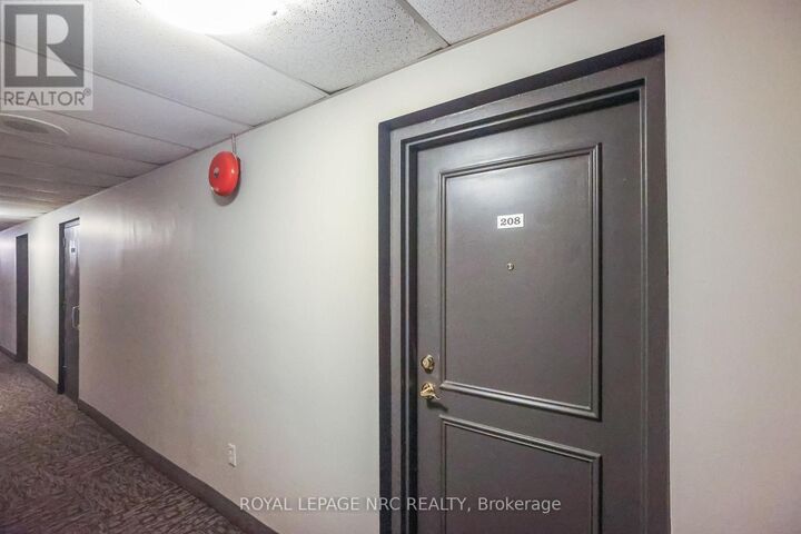 Property Photo:  264 Grantham Avenue North 208  ON L2P 3H1 