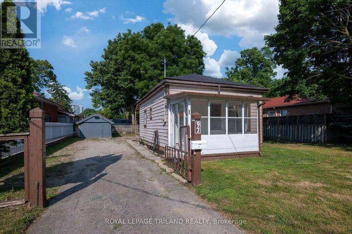 Property Photo: 97 William Street ON N6B 3B2
