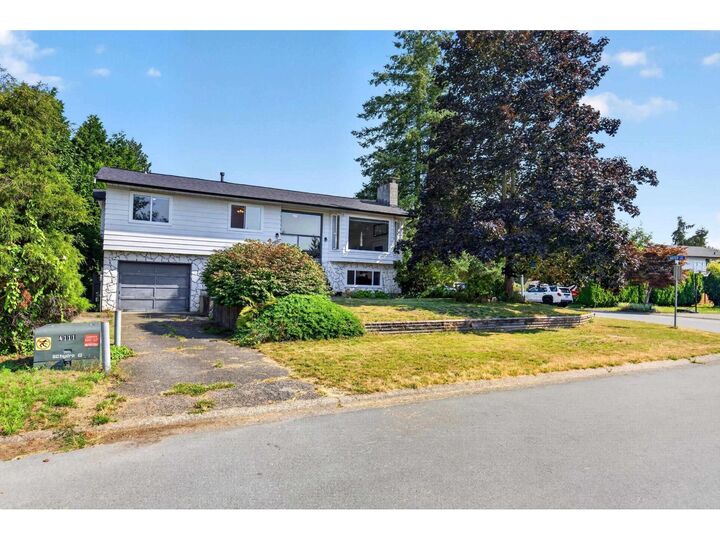 Property Photo:  33383 Whidden Avenue  BC V2V 4Z6 
