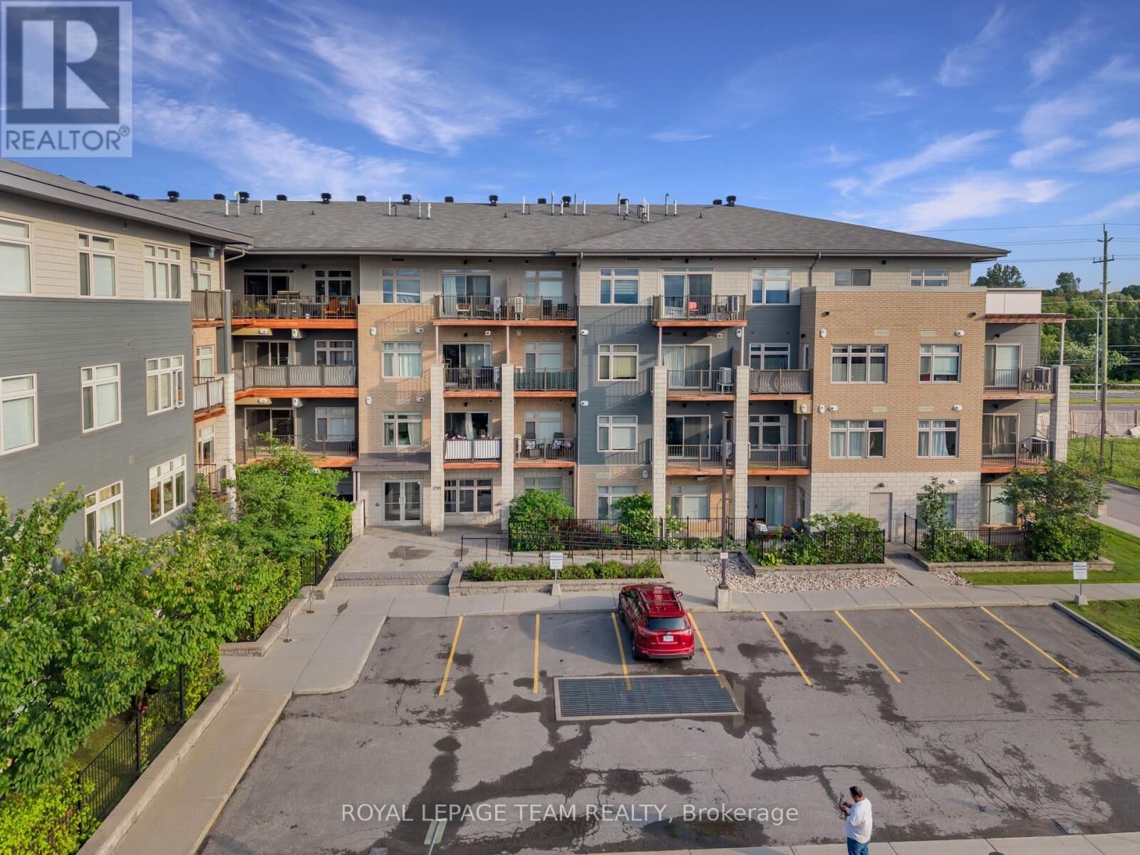 Property Photo: 2785 Baseline Road 215 ON K2H 0B7