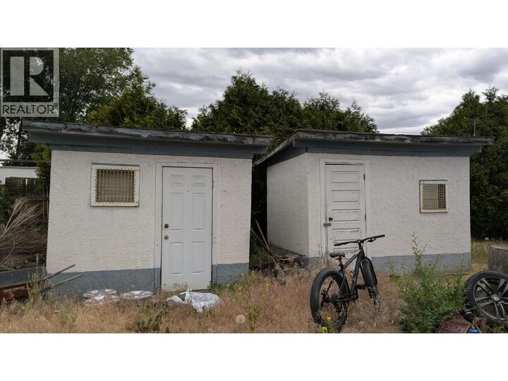 Property Photo:  105 Ponto Road  BC V1X 2G2 