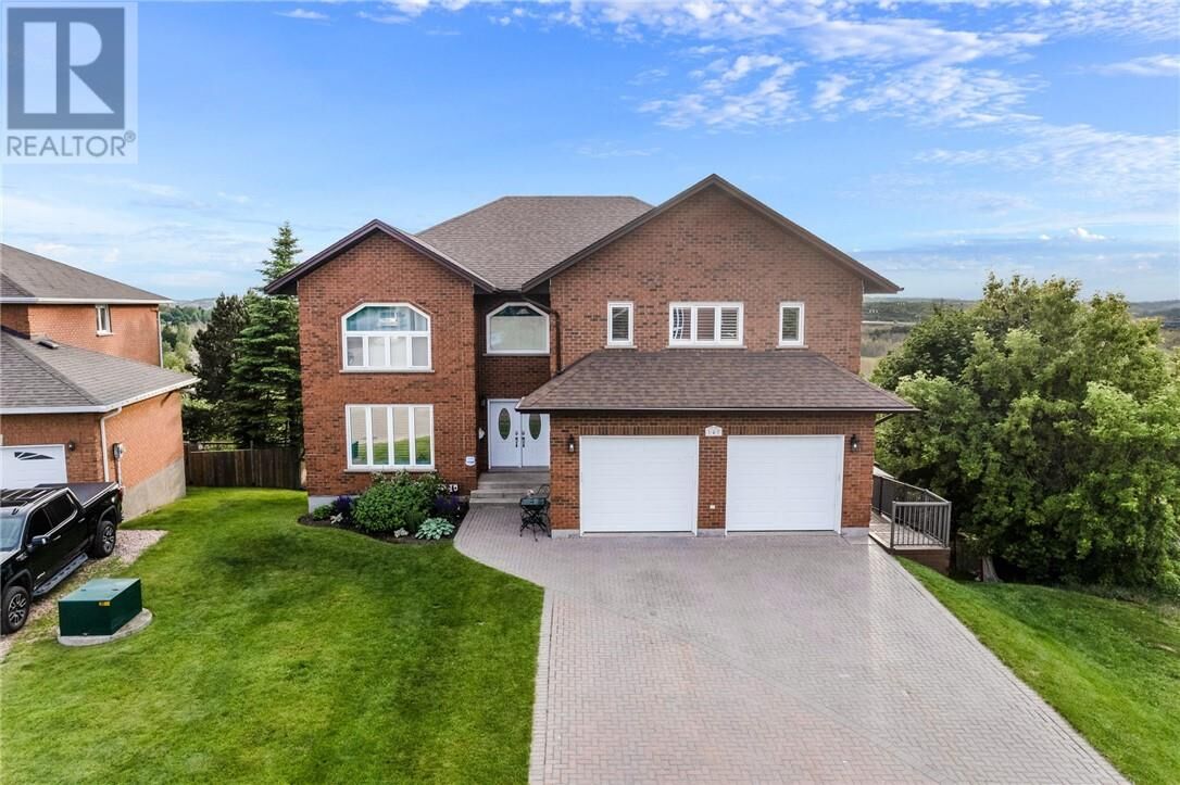 Property Photo: 147 Forestdale Drive ON P3A 5X3