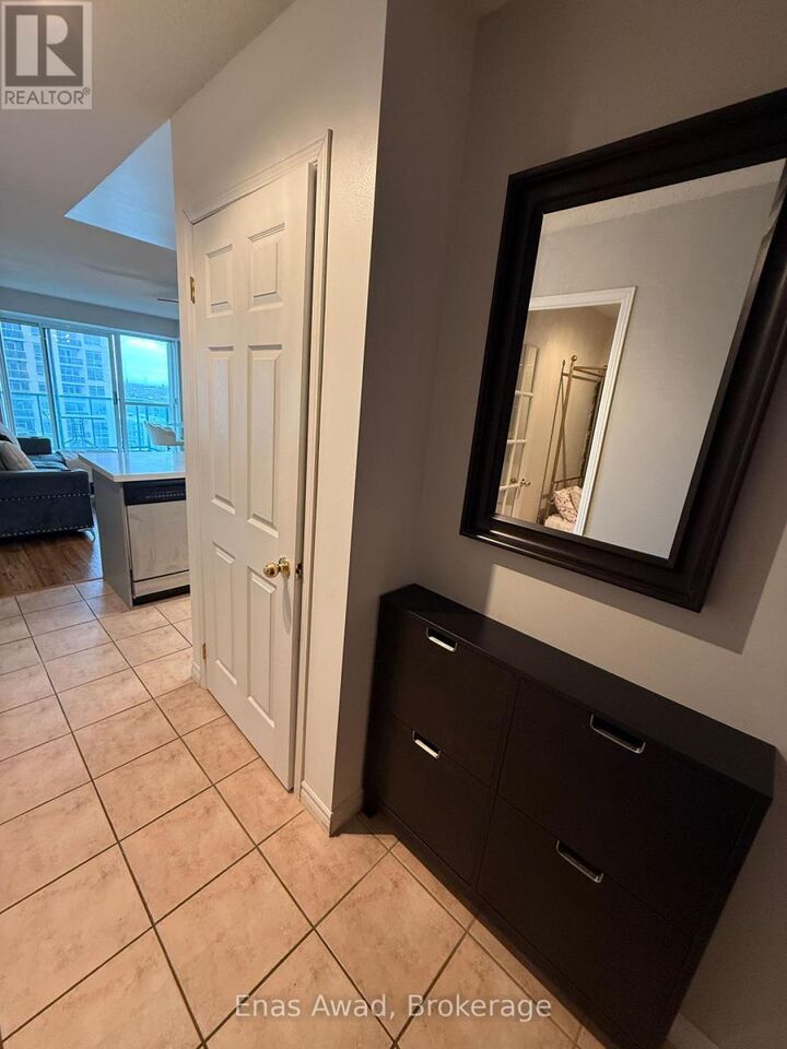 Property Photo:  7 Michael Power Place 1406  ON M9A 0A4 