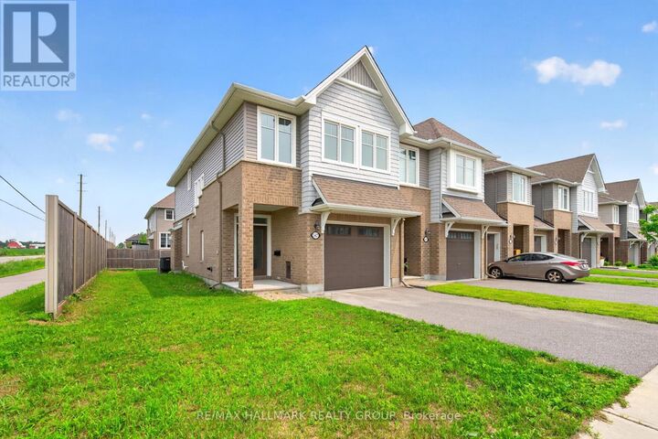 Property Photo:  547 Muskari Street  ON K1T 0S3 