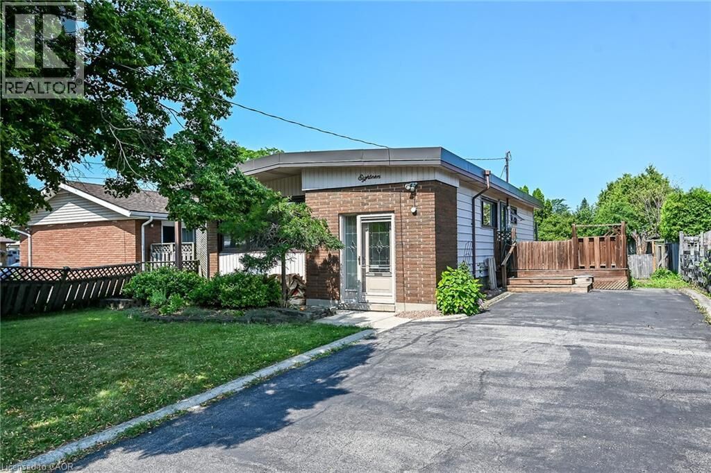 Property Photo:  18 Coral Drive  ON L8V 2N5 