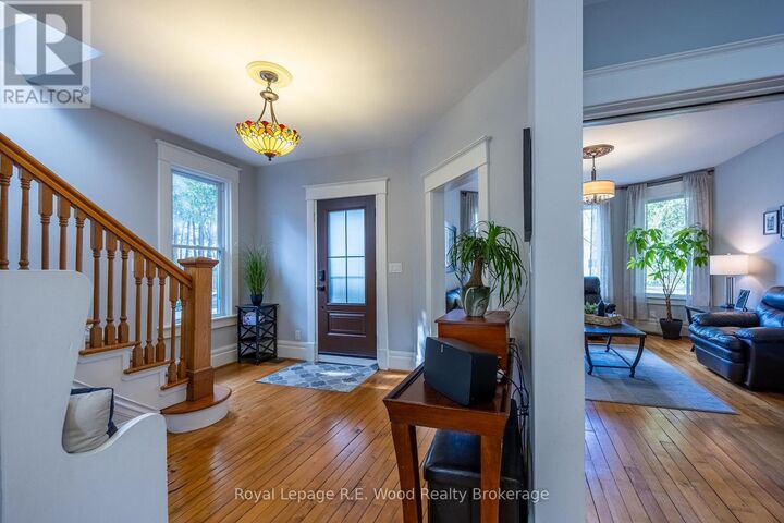 Property Photo: 10 George Street ON N4G 2N2