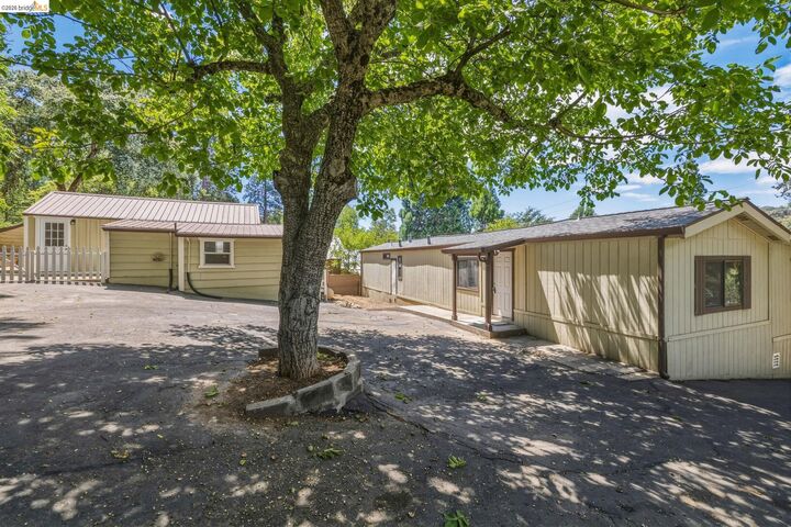 Property Photo: 18763 Foote St CA 95321
