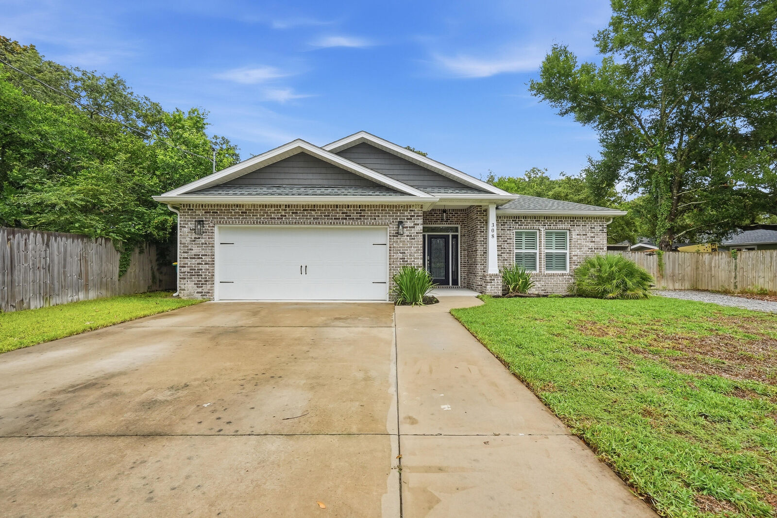 Property Photo: 308 Bella Vista Drive FL 32547