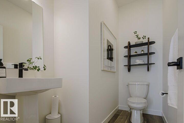 Property Photo: 921 17 Avenue NW AB T6T 2X8