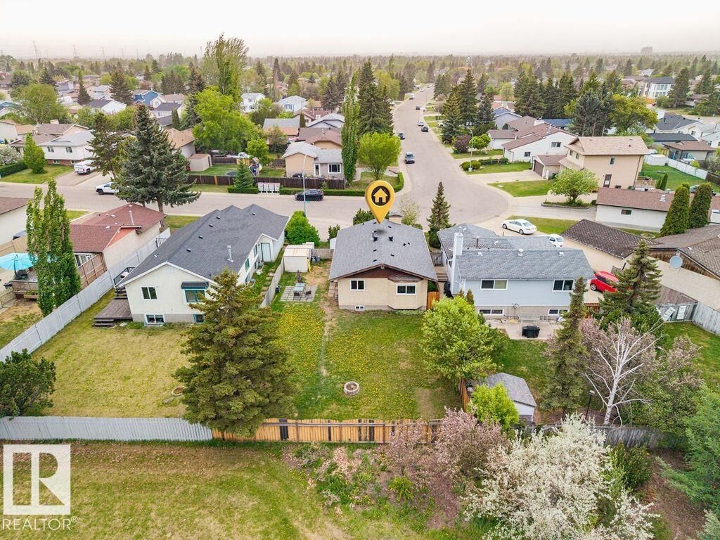Property Photo:  1139 35 Street NW  AB T6L 2L3 